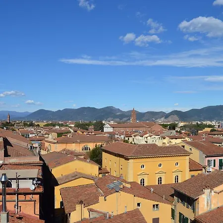 Night & Day Gasthof Pisa